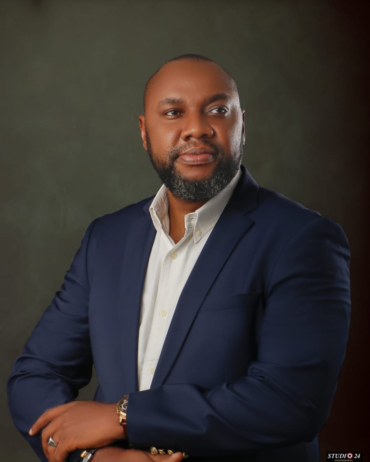 Portrait of Oluwashina O. Olagbende, Managing Partner of Legal Climate